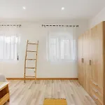 Tour House