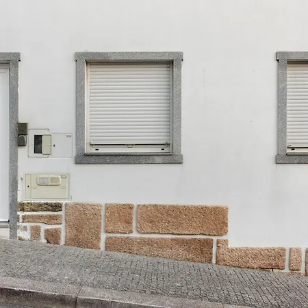Tour House