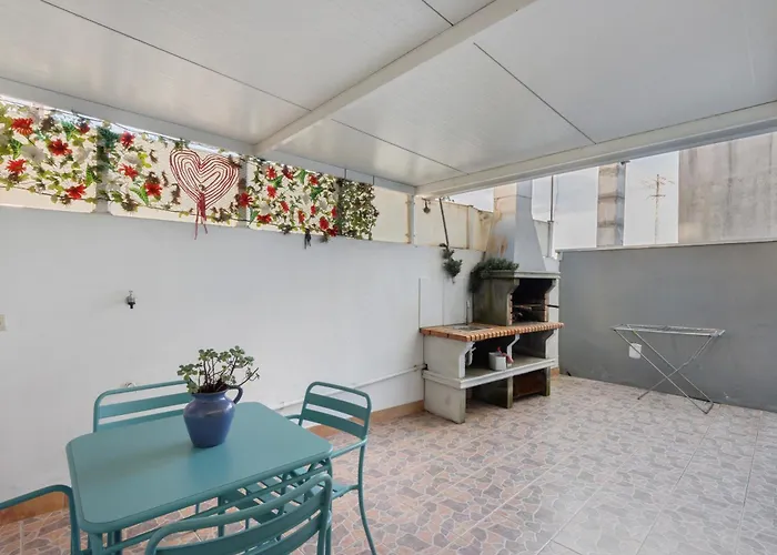 Hébergement de vacances Tour House *